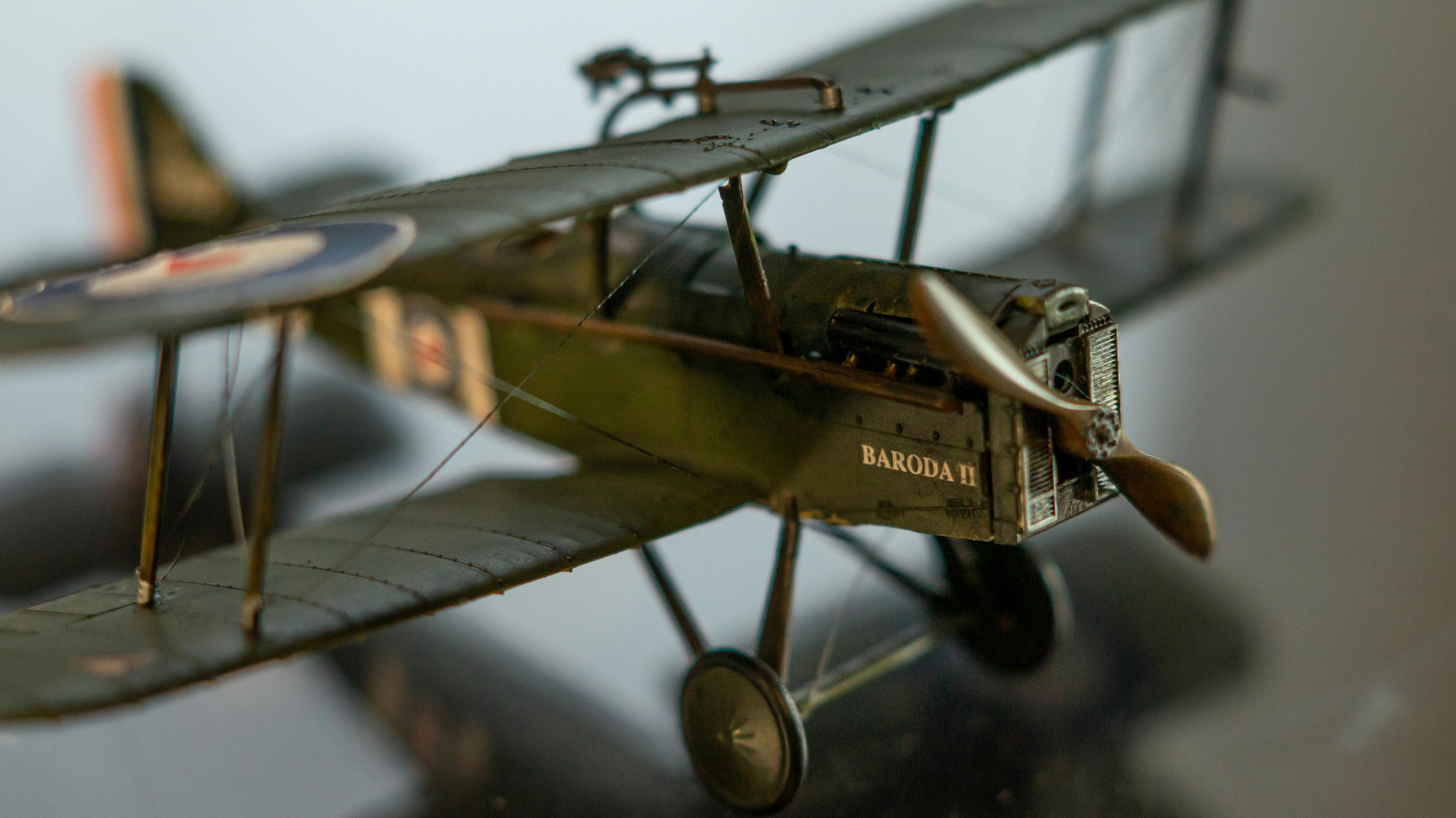 Model of Handley Page HP 42 · Free Stock Photo