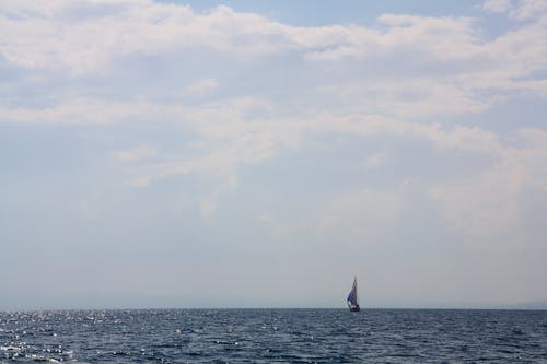 Fotos de stock gratuitas de cielo azul, cielo nublado, gris