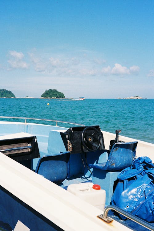 Fotobanka s bezplatnými fotkami na tému more, motorový čln, plavba na lodi
