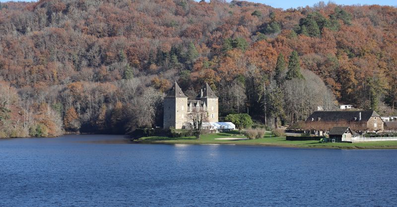 Carte détaillée de la Corrèze : découvrez ses villages, paysages et conseils pratiques