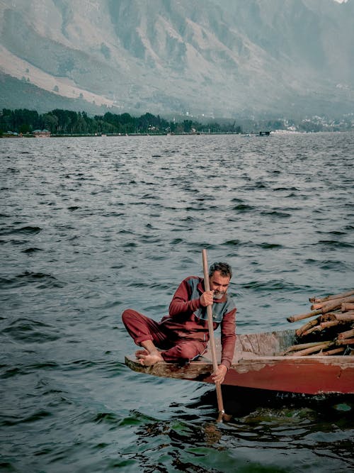 Δωρεάν στοκ φωτογραφιών με άνδρας, βάρκα, βαρκάδα Φωτογραφία από στοκ φωτογραφιών