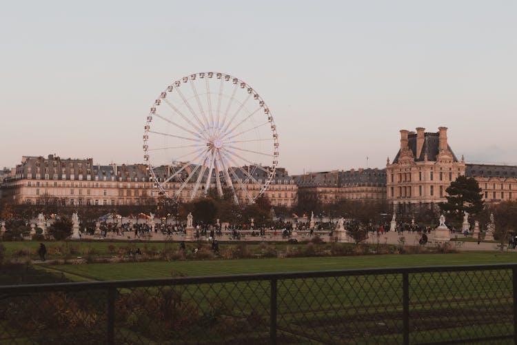 Grande Roue De Paris By Louvre