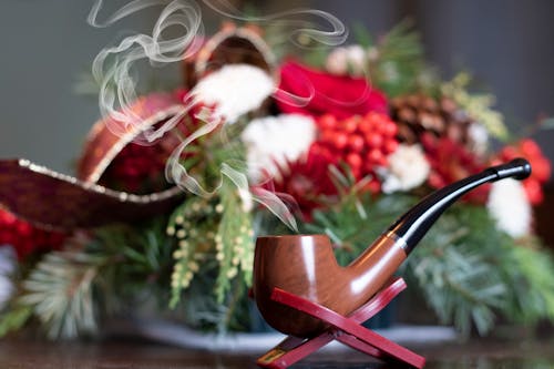 Holiday Tobacco Pipe
