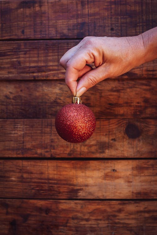 クリスマスボール, デコレーション, ハンドの無料の写真素材