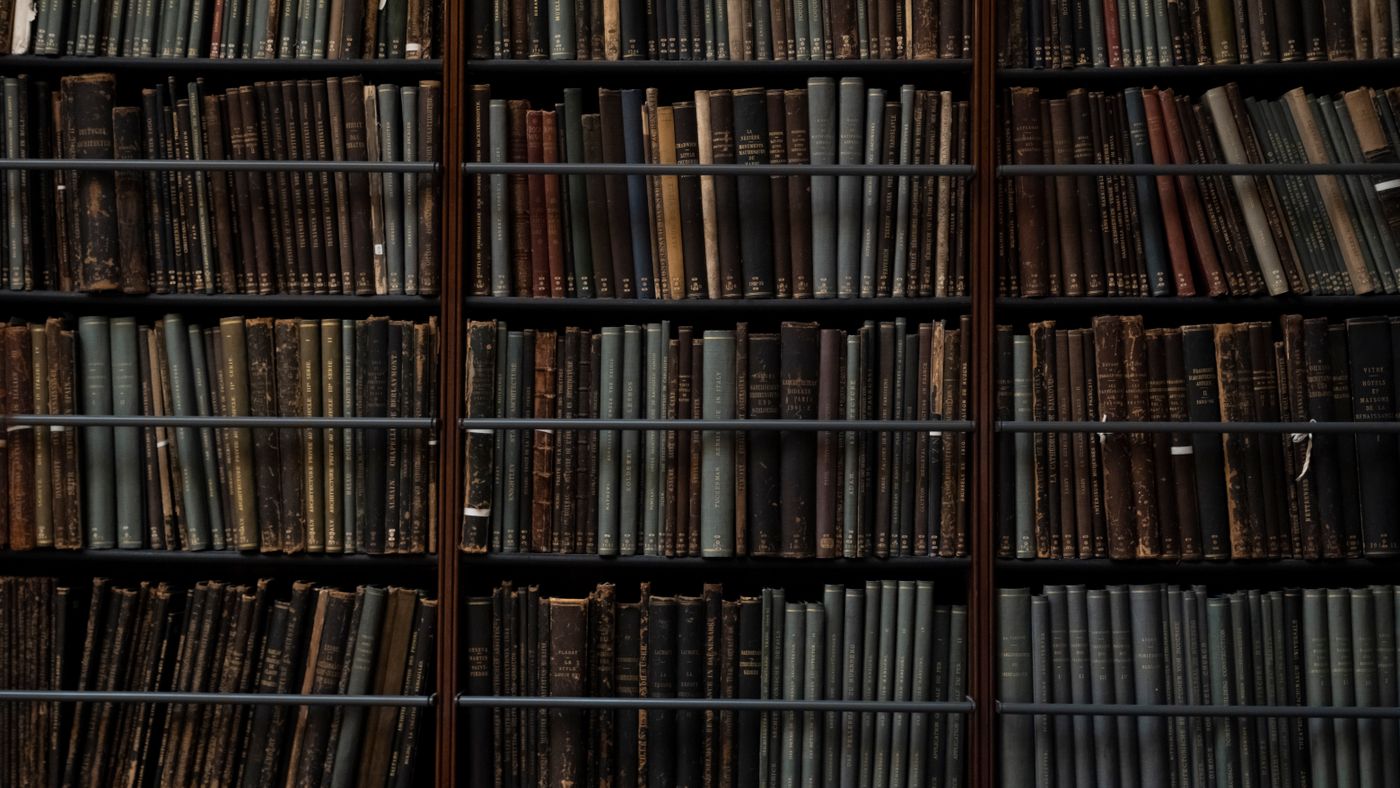 What to Look for in a Coin Reference Book Before You Buy It