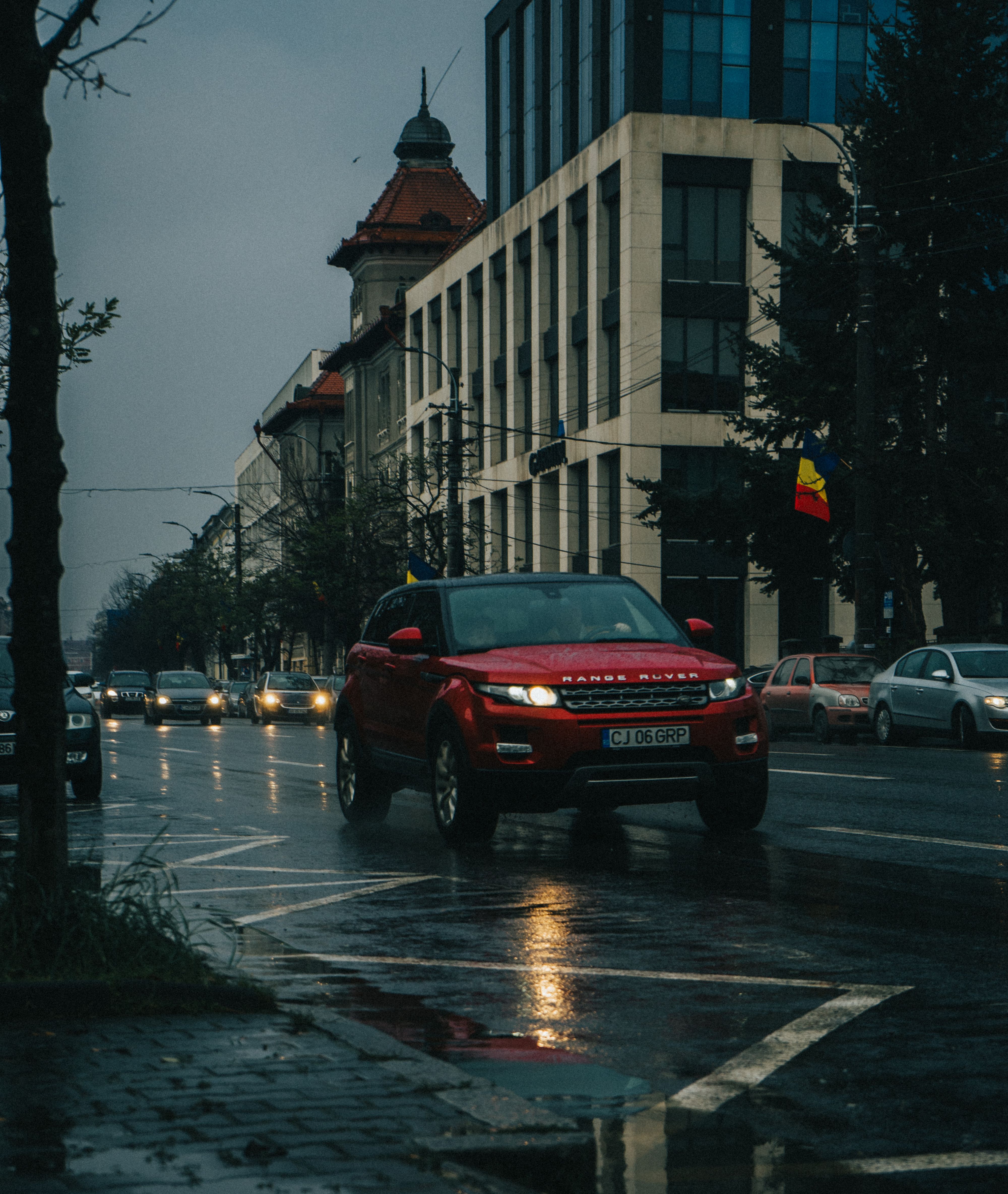 Cars on a City Street at Dusk · Free Stock Photo