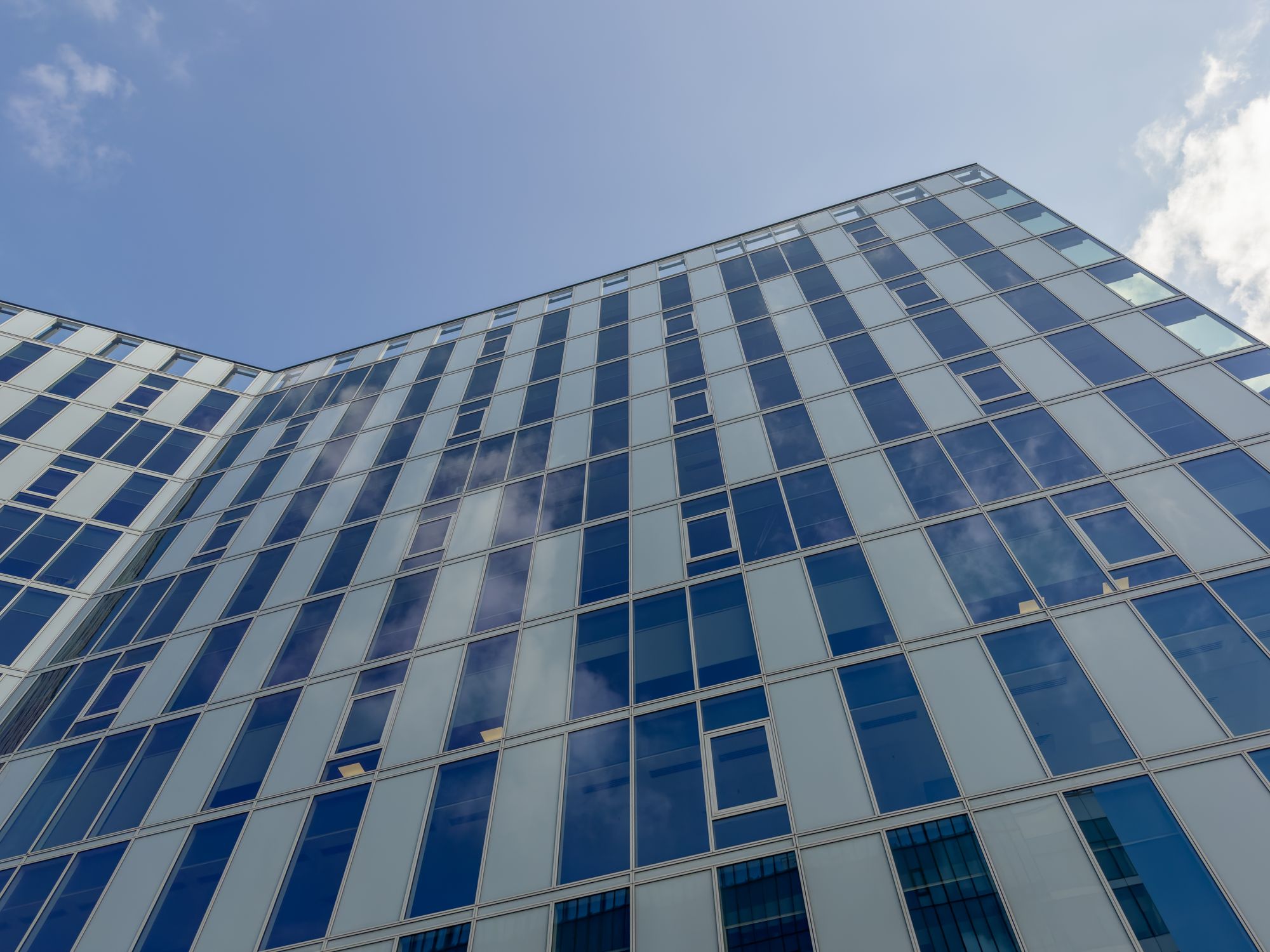 High Rise Building with Glass Windows · Free Stock Photo