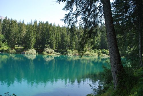Free Mountain lake Stock Photo
