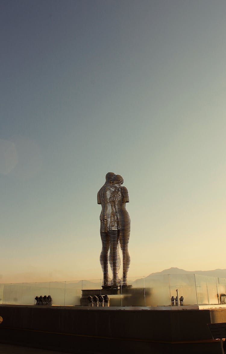 Ali And Nino Monument During Dusk 