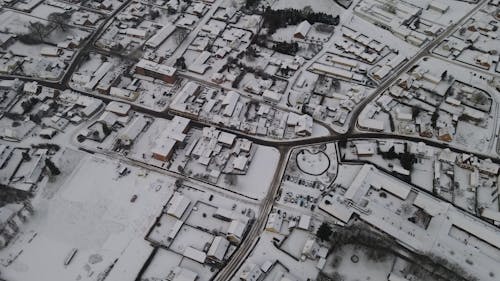 Foto profissional grátis de arquitetura. cidade, deixe nevar, dia de inverno