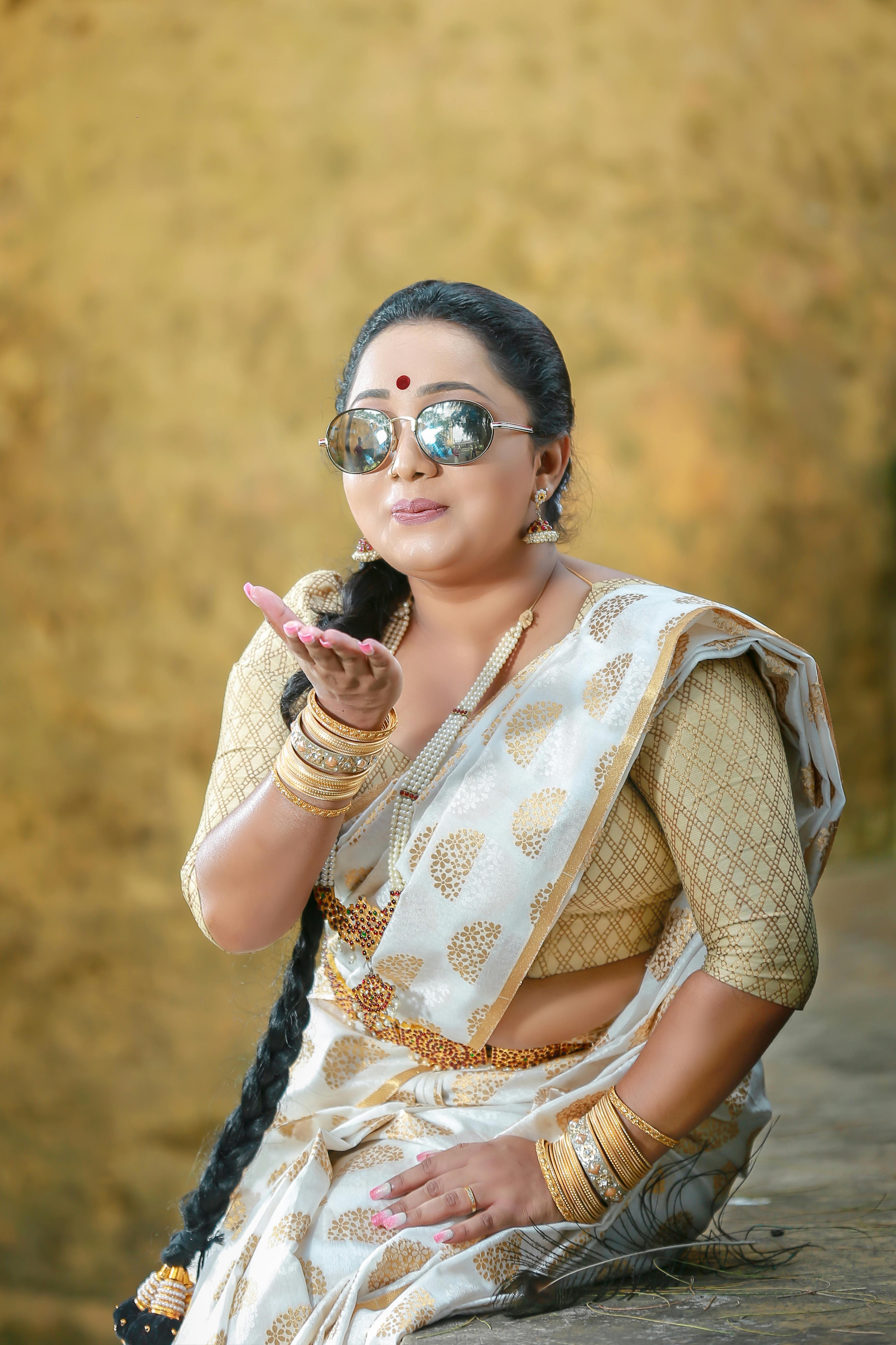 Indian Plus Size Photos, Download The BEST Free Indian Plus Size Stock