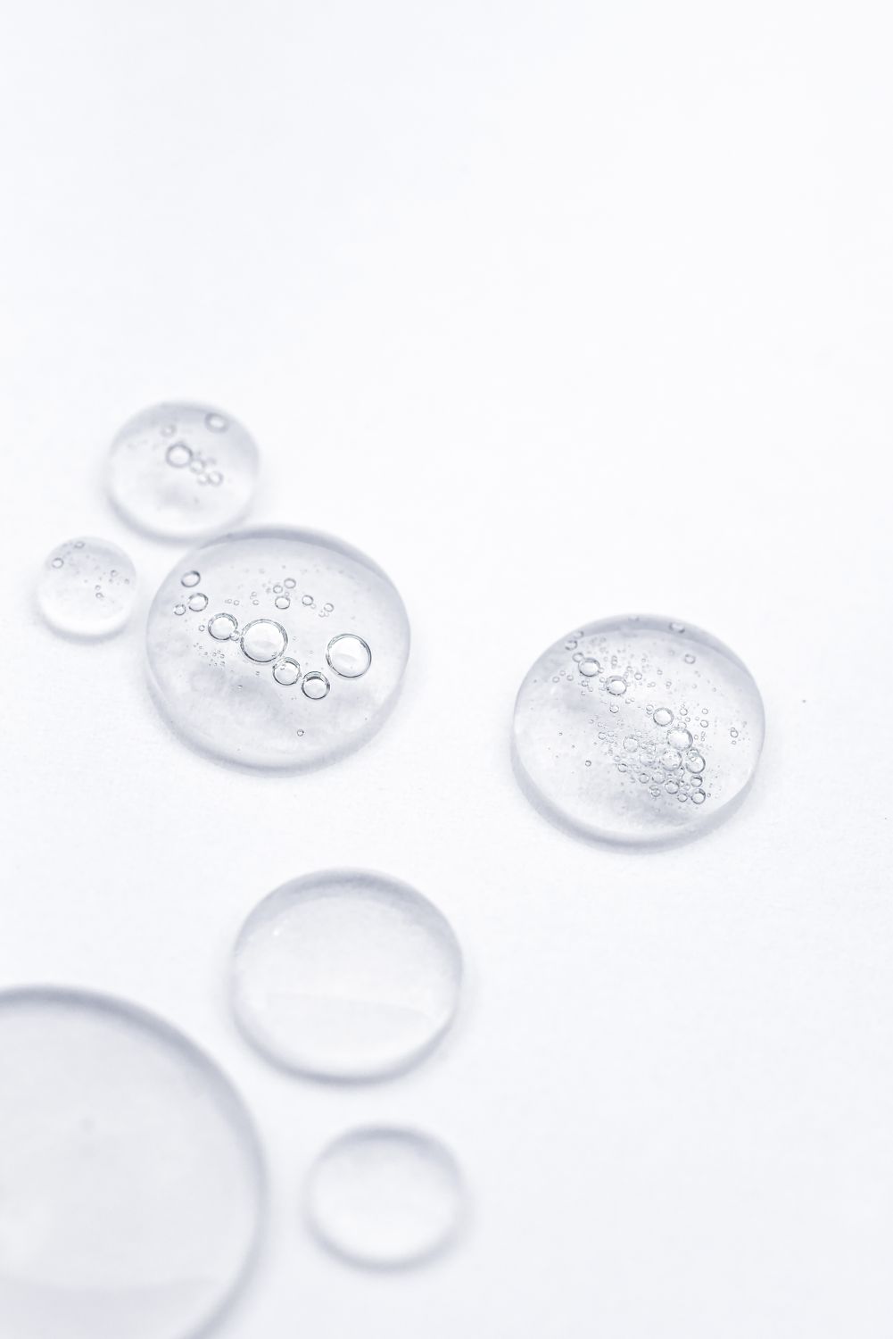 Water Drops on White Background · Free Stock Photo