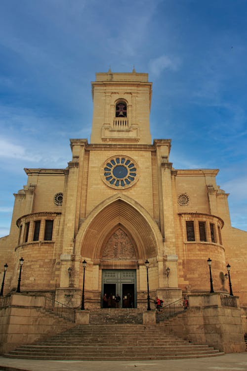 Photo of the Albacete Cathedral in Spain