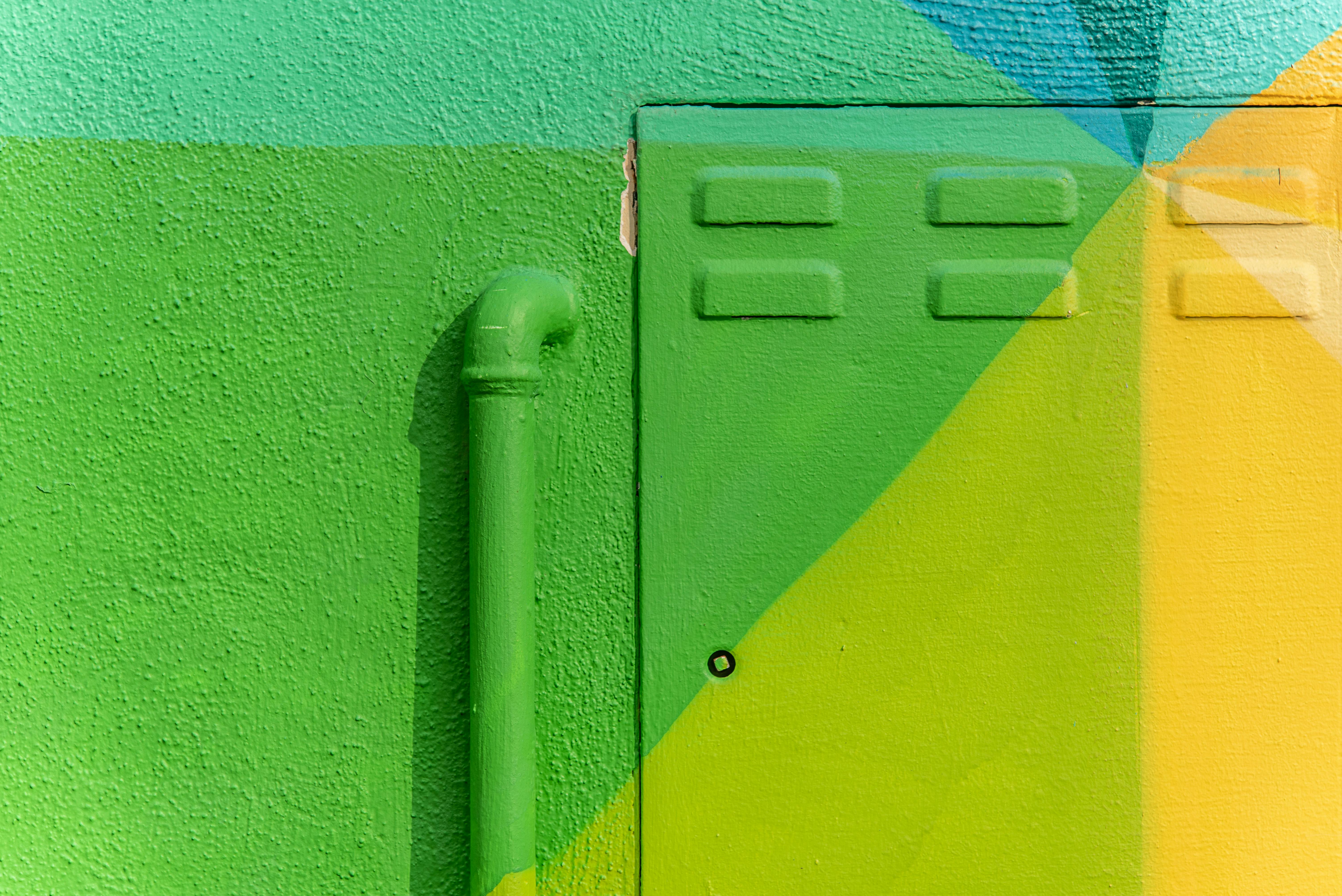 Peindre un mur en plusieurs couleurs : astuces et conseils