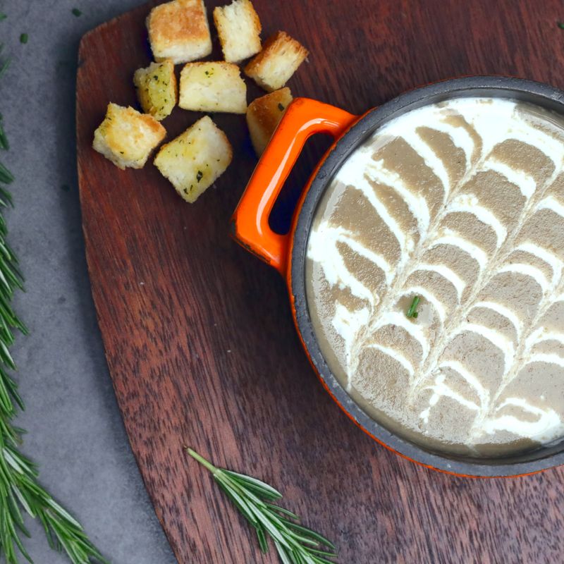 One-Pot Creamy Mushroom and Thyme Dip
