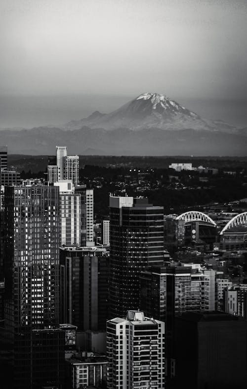 Безкоштовне стокове фото на тему «mount rainier, Аерофотозйомка, вертикальні постріл»