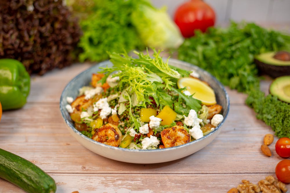 Kale and Quinoa Salad with Lemon Vinaigrette