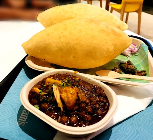 Chhole Bhature 