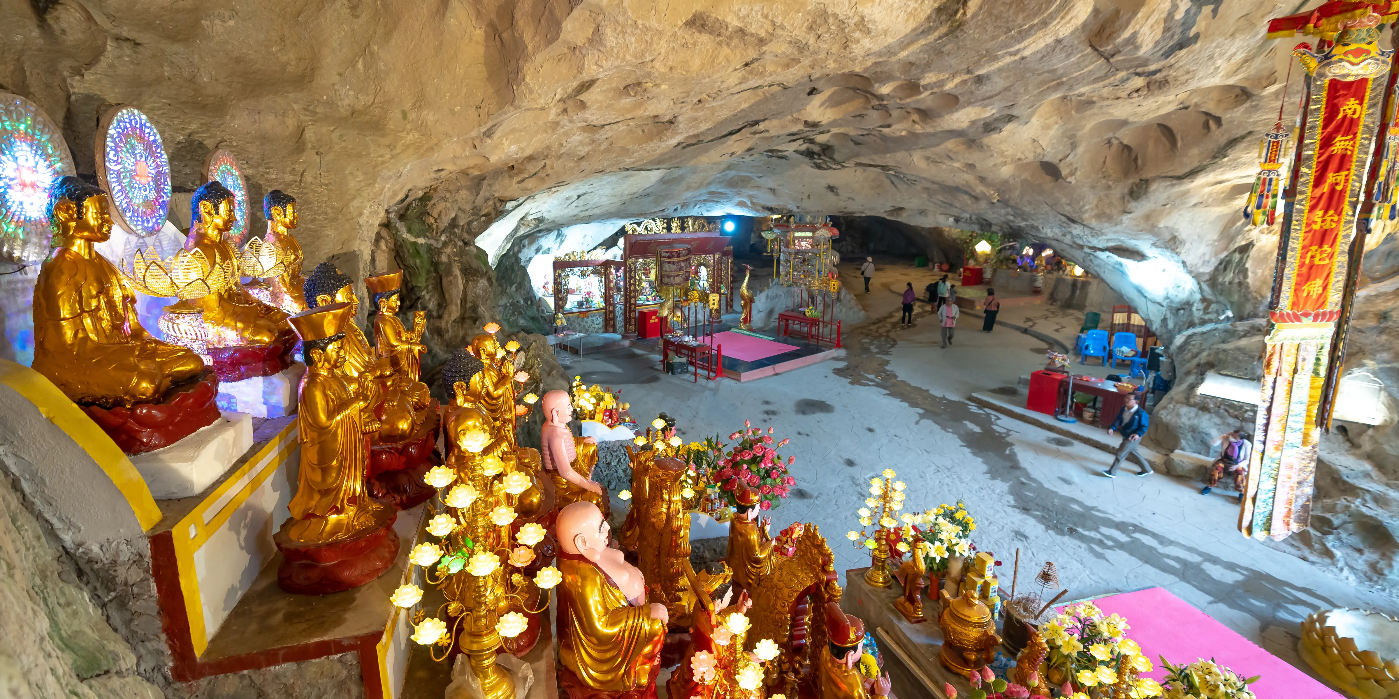 Penang to Ipoh Food and Mirror Lake Day Tour
