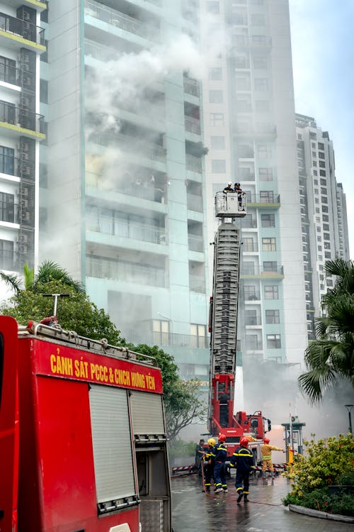 Fotos de stock gratuitas de bomberos, calamidad, edificio de apartamentos