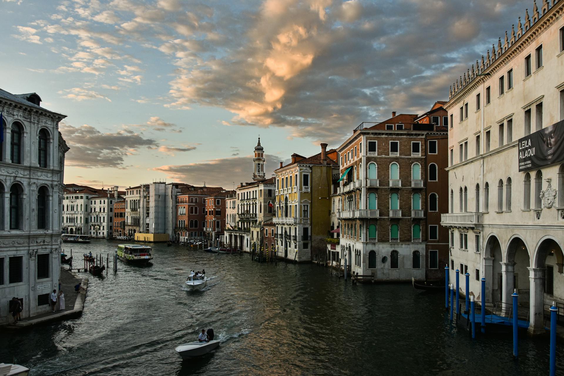 Free stock photo of architecture, boat, bridge