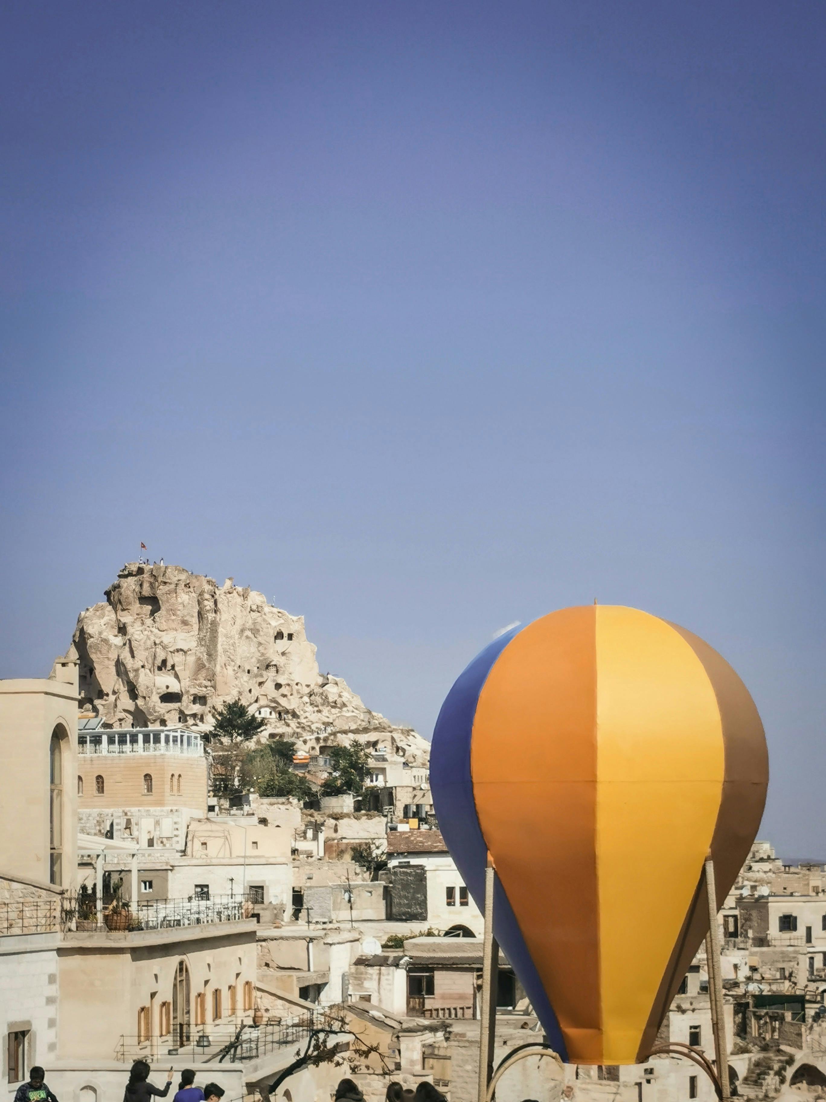 Do zodiac opposites attract?