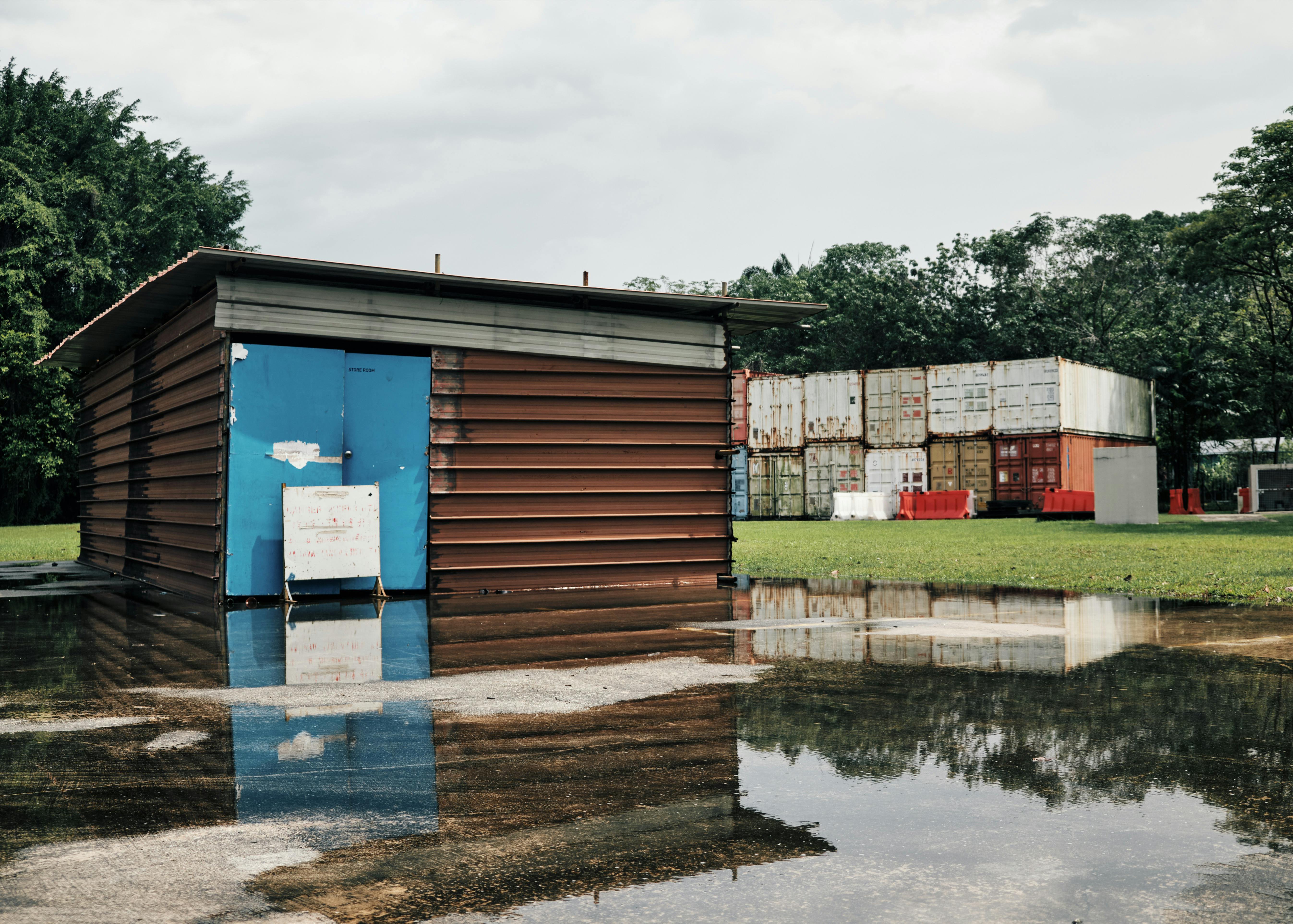 Container Quality Assurance &amp; Process Optimization Systems — Photo by Inky Torex on Pexels