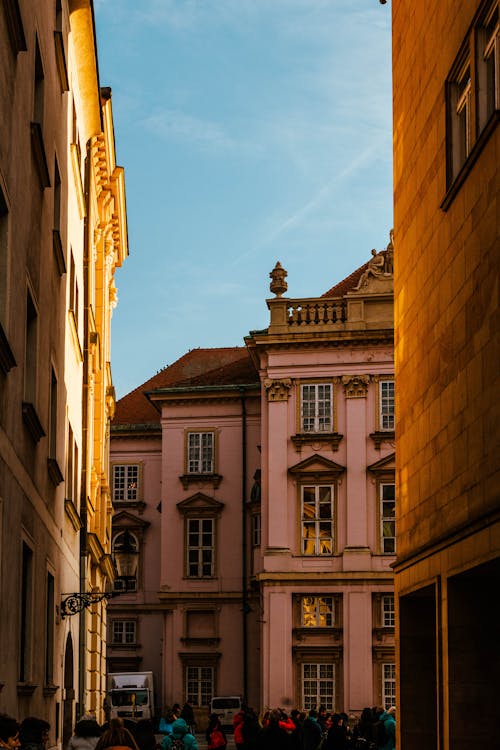 Fotos de stock gratuitas de calle, cielo limpio, edificios