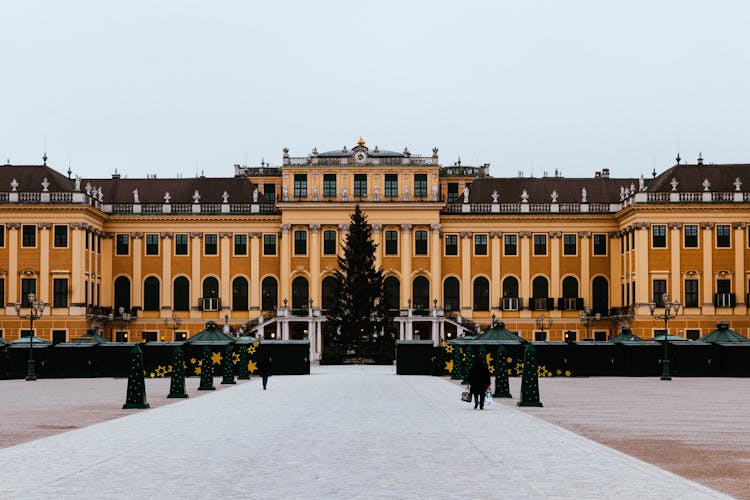 Schonbrunn Palace In Vienna