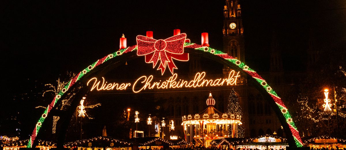 El Christkindlmarkt de Viena con sus luces