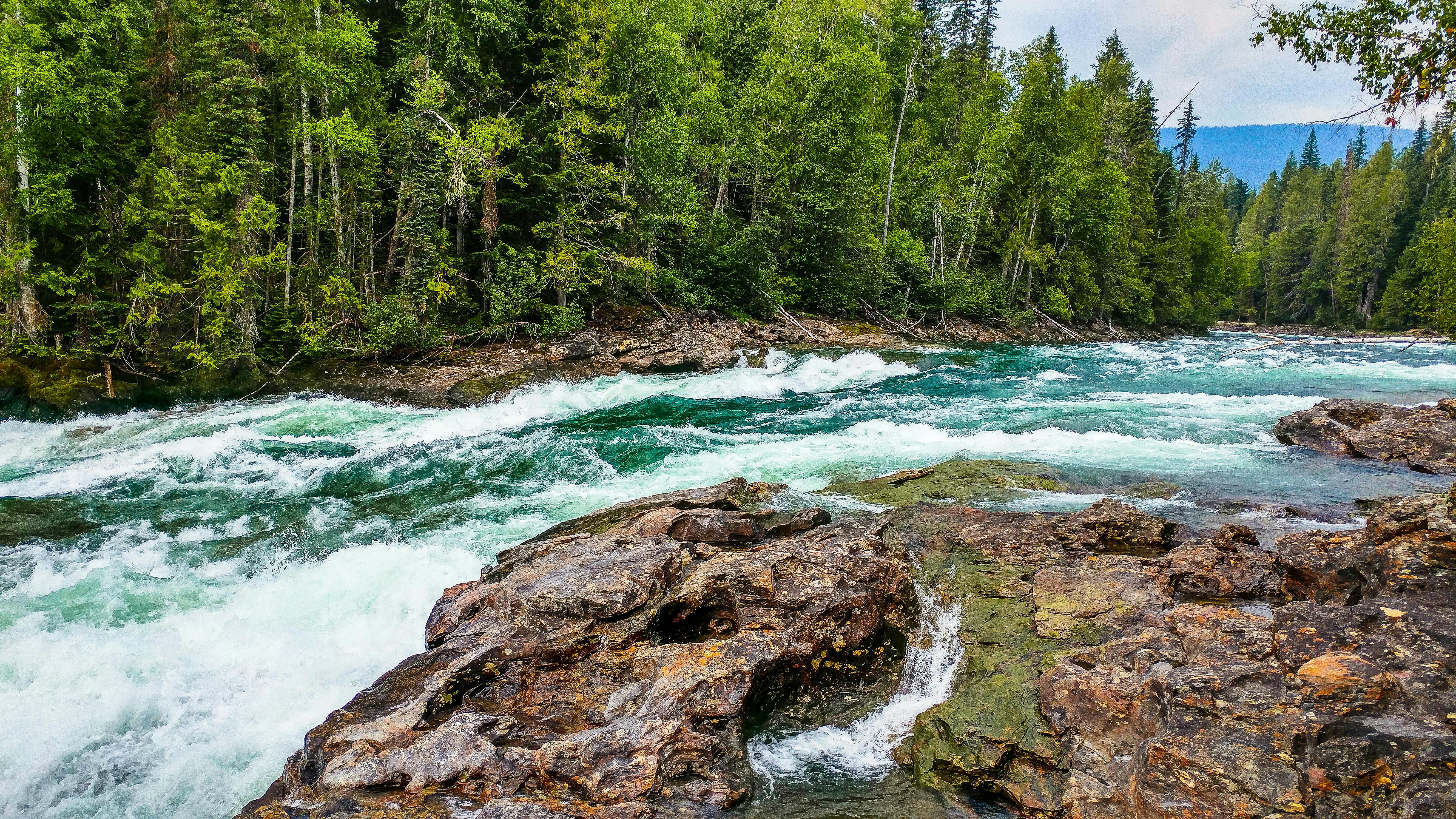 time lapse photography of lake