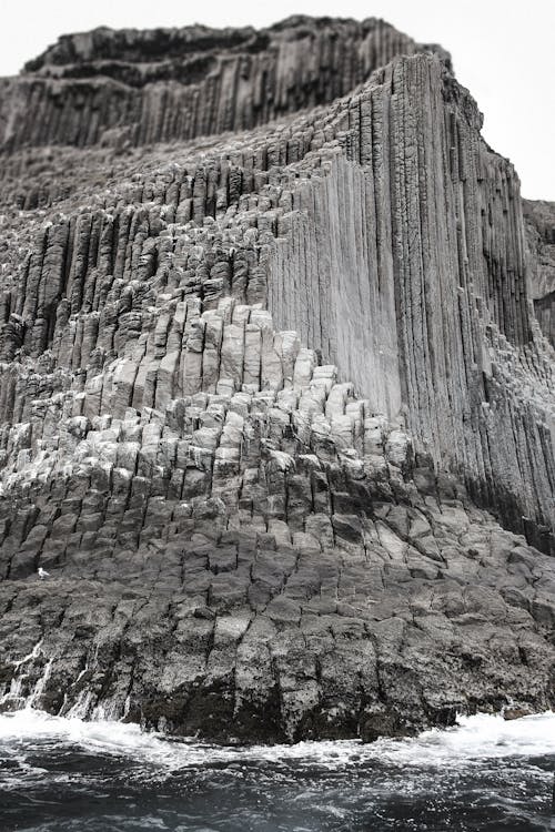 Darmowe zdjęcie z galerii z skały bazaltowe