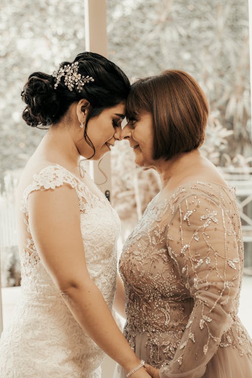 Ingyenes stockfotó anya és lánya, boldogság, esküvő témában