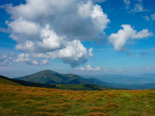 Ingyenes stockfotó dombok, Látvány, legelő témában