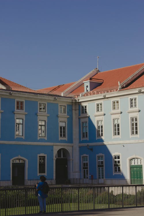 Foto profissional grátis de azul, canto, construção