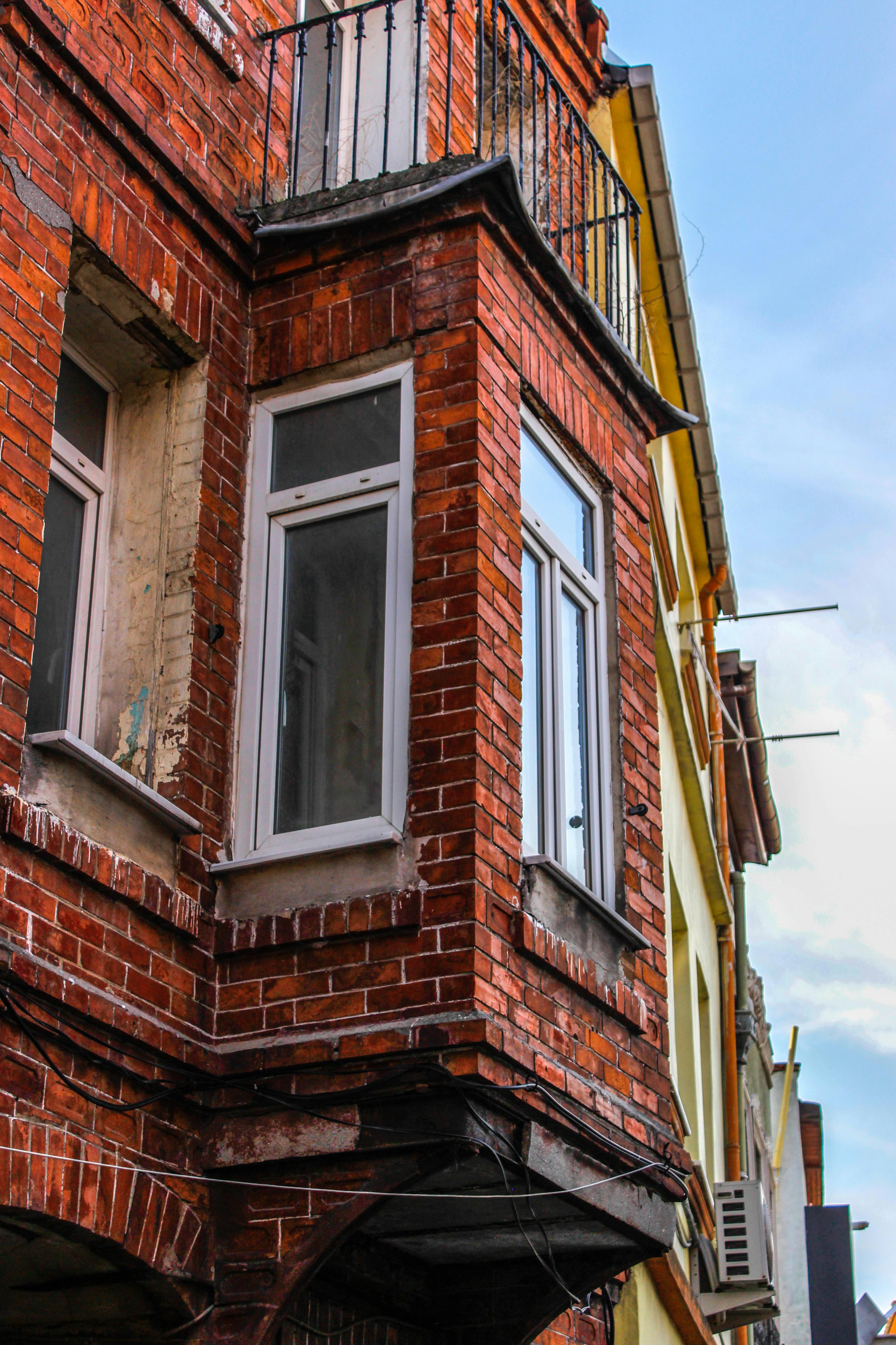 What are the 12 houses?