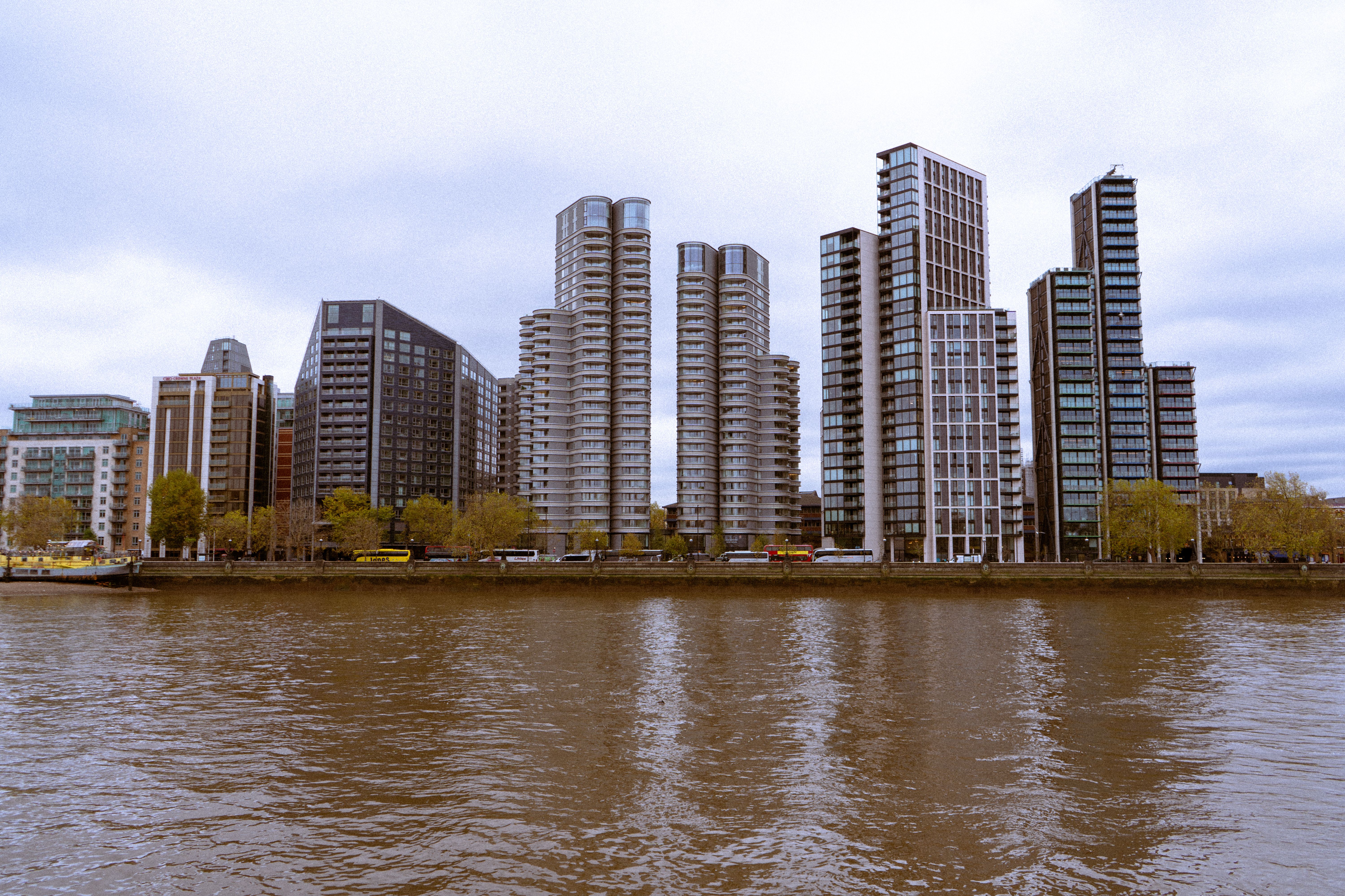 apartment floor plan chicago river view - apartments near Chicago River