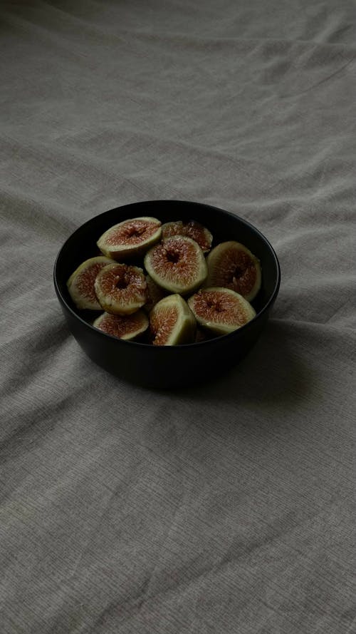Bowl with Figs 