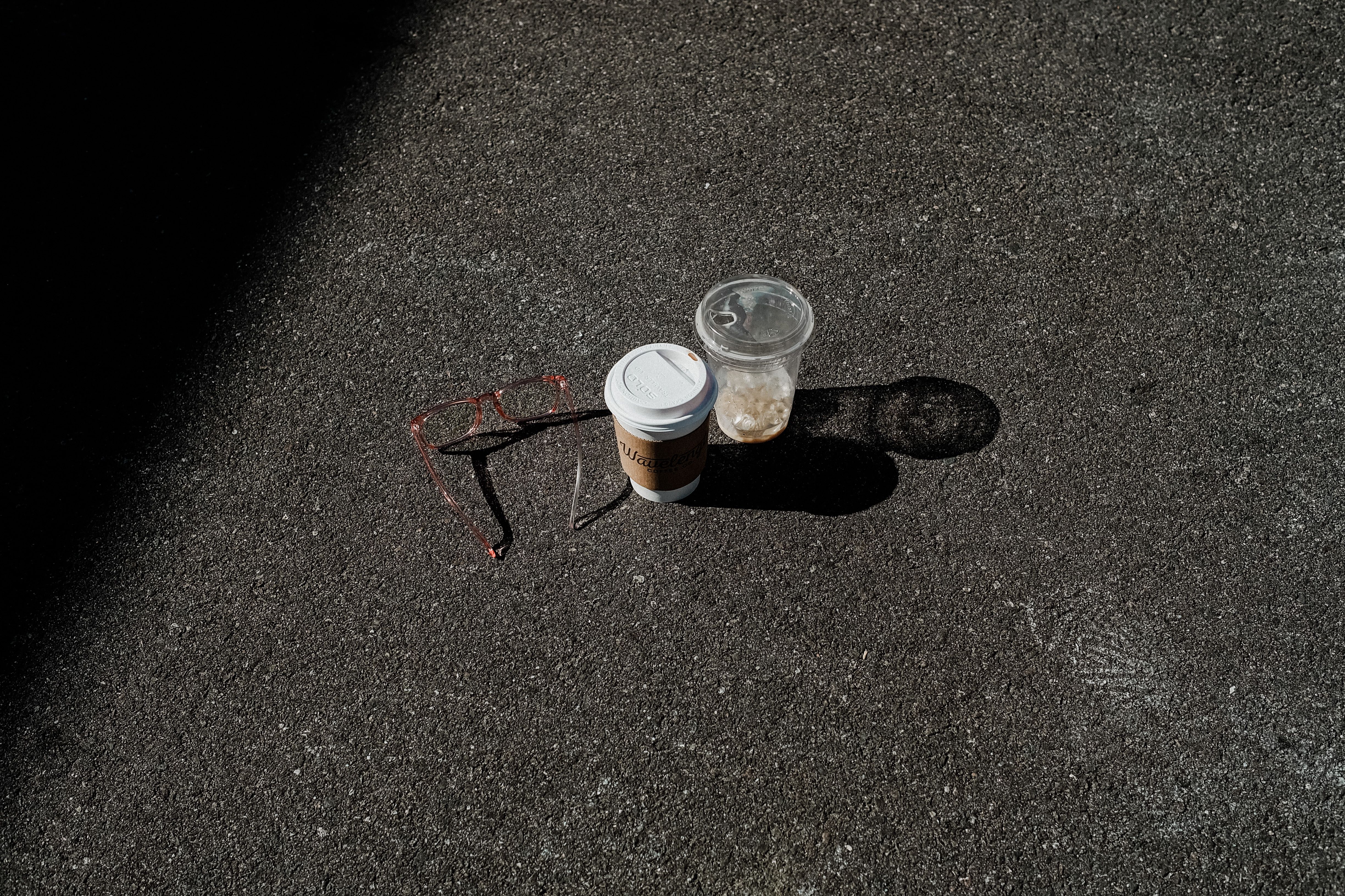 coffee cup and teeth