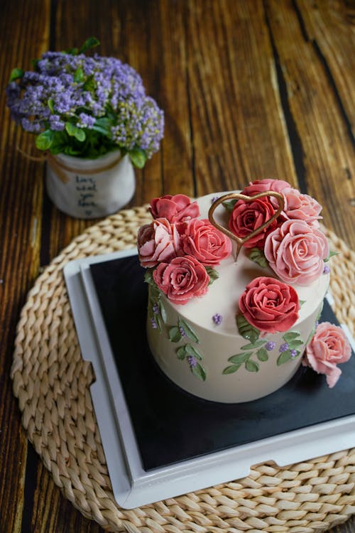 Roses on Cake