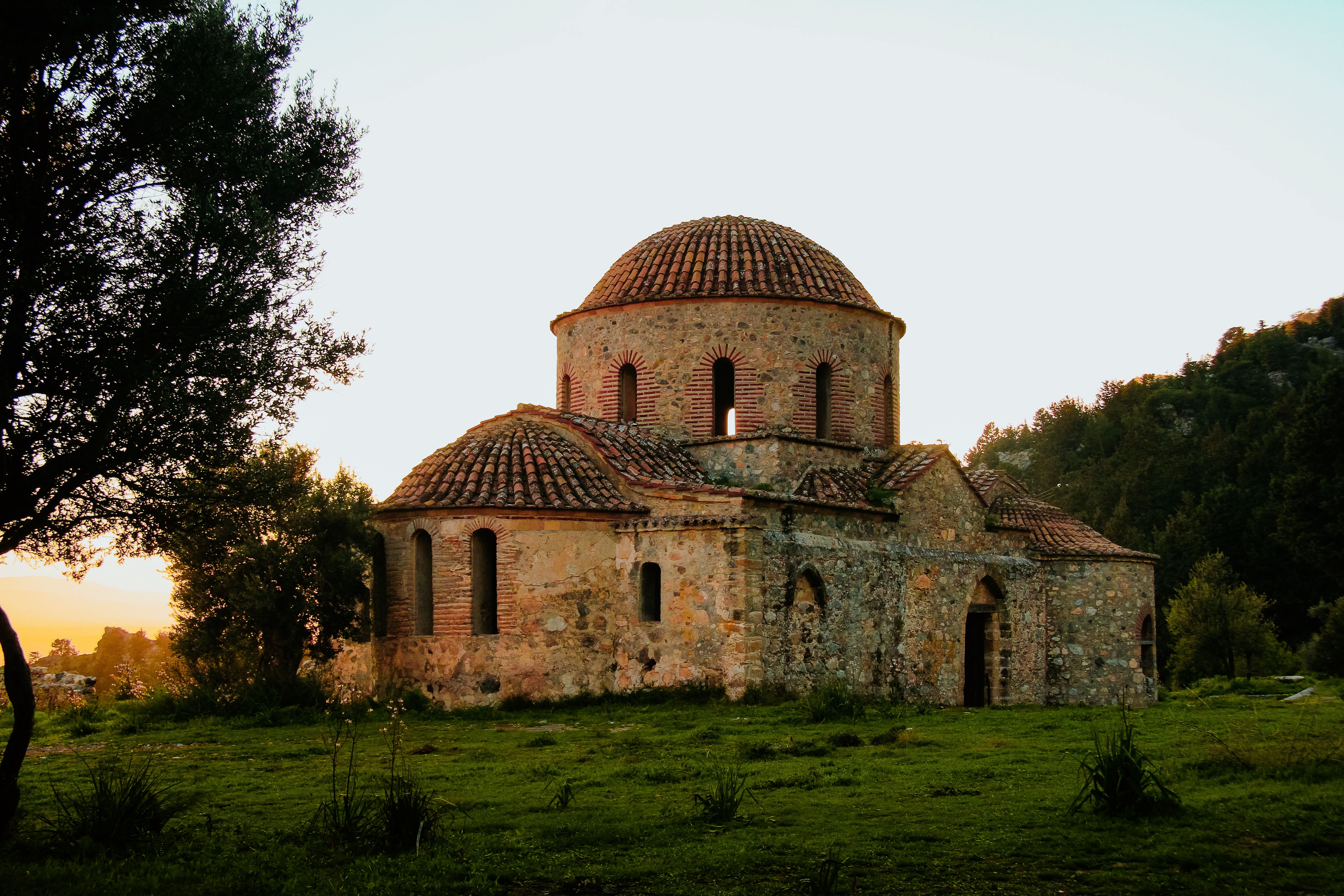 See the church of Timios Stavros
