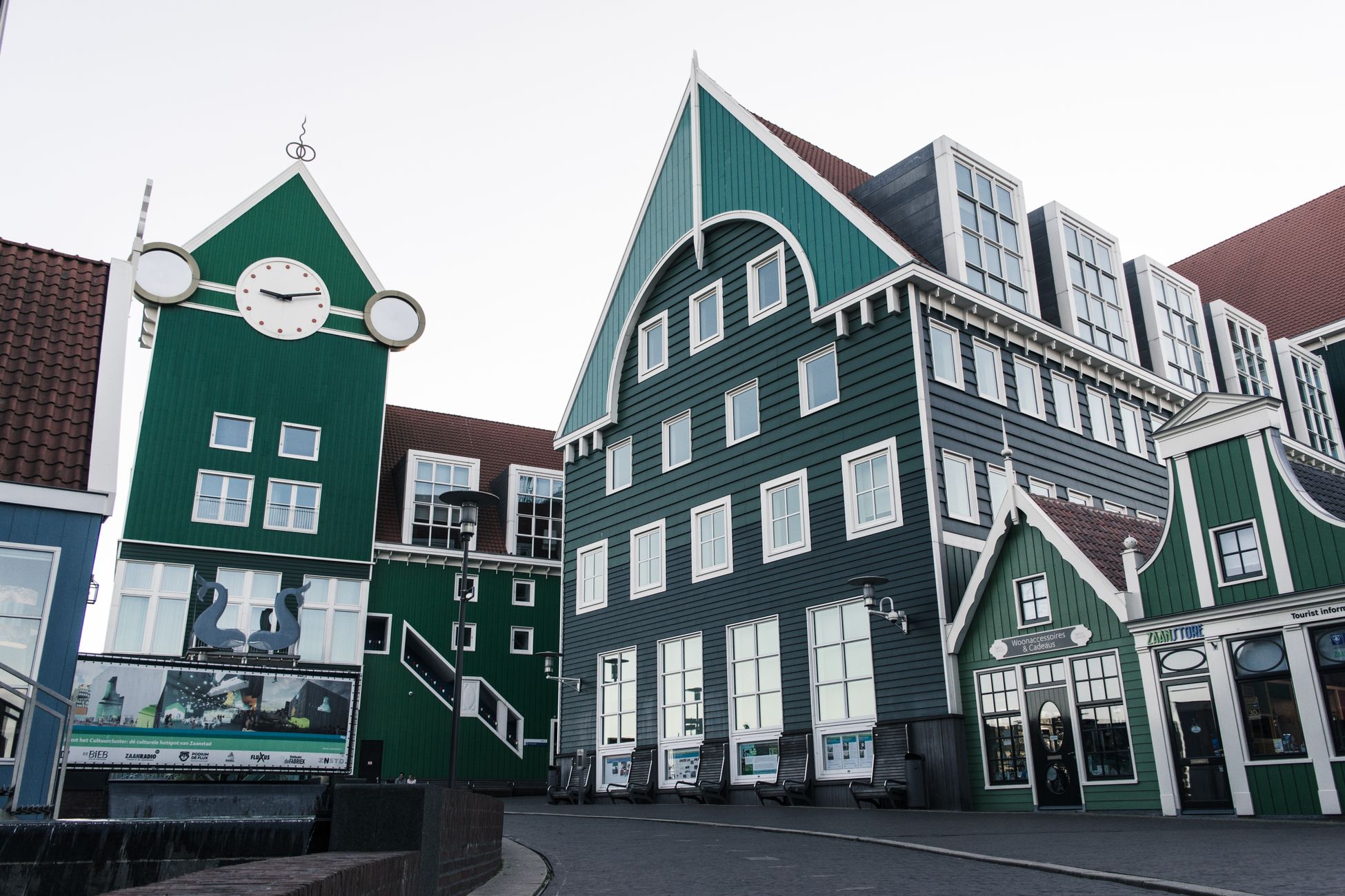 Gat in Havenstraat Zaandam blijkt voorbereiding voor nieuwe boom