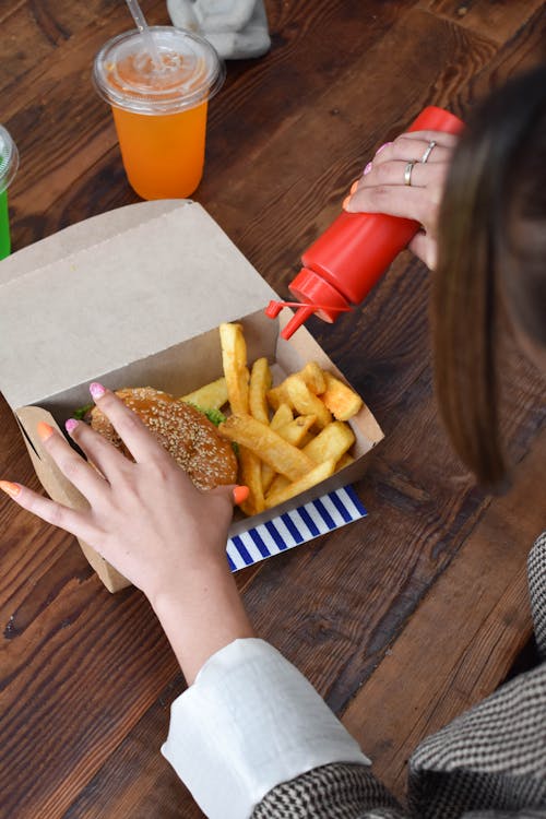 Imagine de stoc gratuită din burger, fast food, femeie
