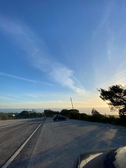 Základová fotografie zdarma na téma auto, čisté nebe, jasno