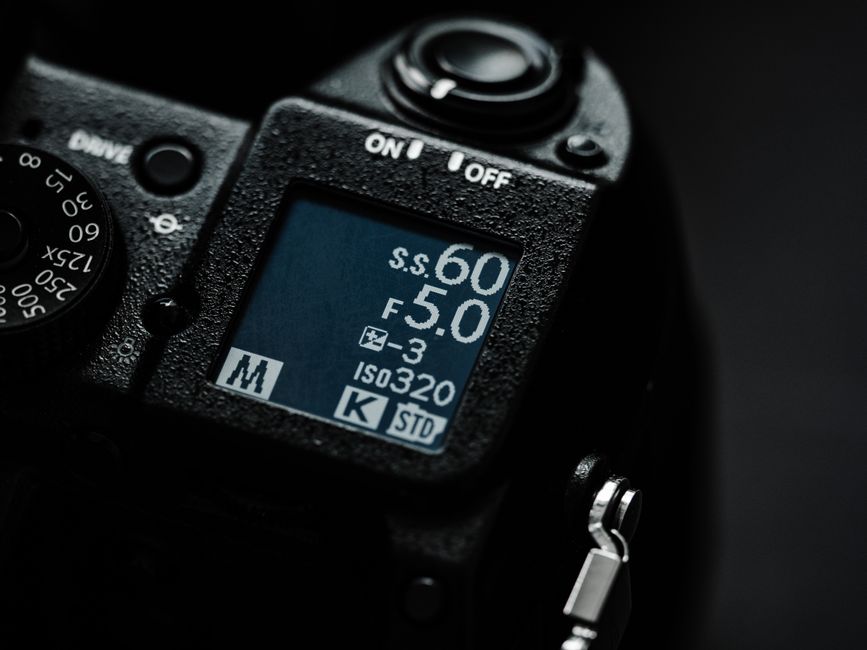 Camera LCD screen showing manual mode settings for night photography - settings for photographing stars Camera LCD screen showing manual mode settings for night photography - settings for photographing stars