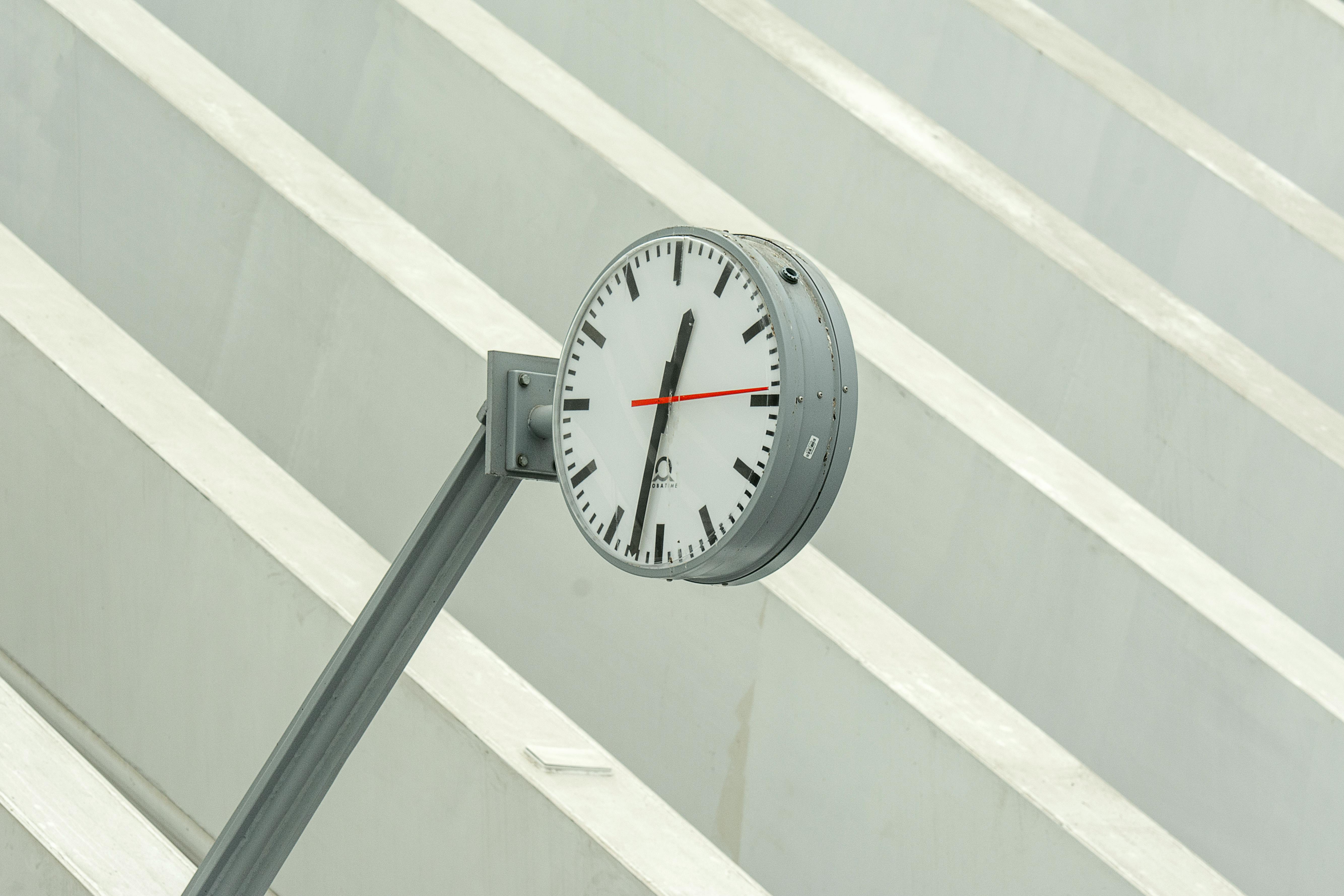 What time is too late to eat?