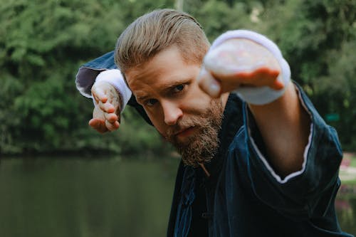 Kostenloses Stock Foto zu ausbildung, bärtig, kampfkunst