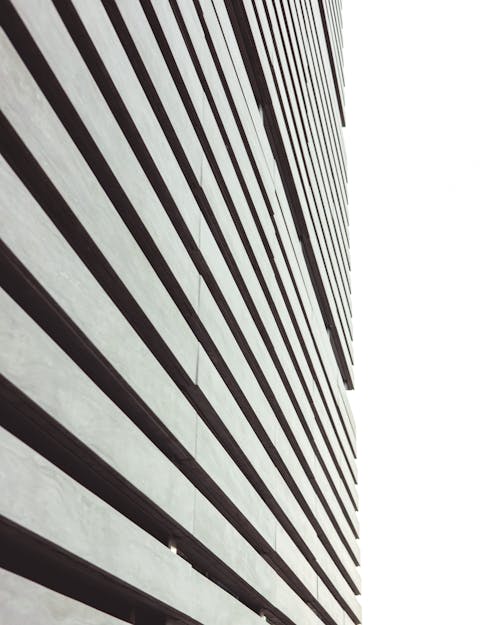 Immagine gratuita di architettura moderna, avvicinamento, bianco e nero