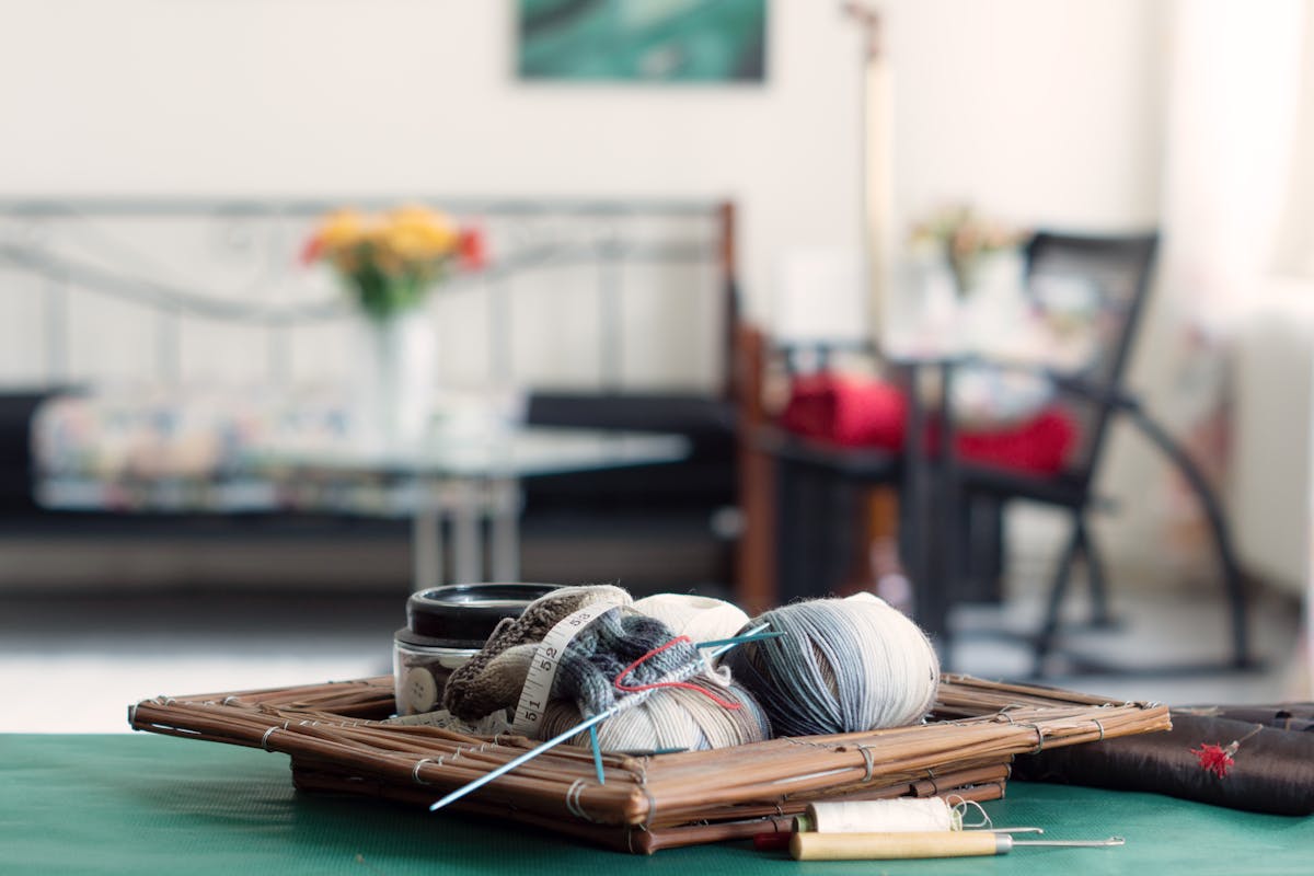 Cozy yarn still life — Pexels
