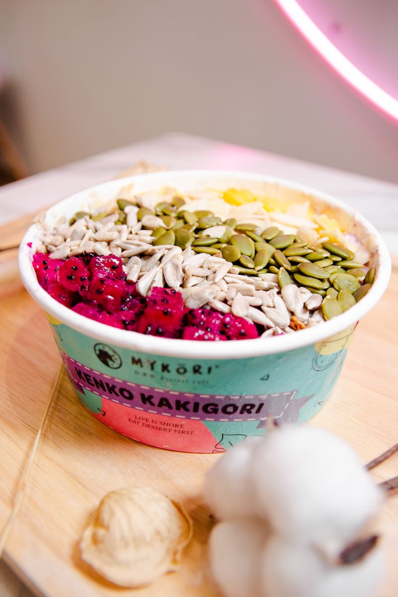 Smoothie bowl buah naga (ilustrasi)